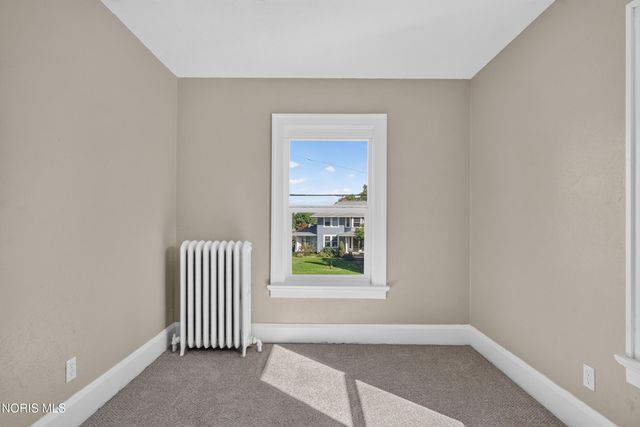 147 Eagle Point Road, Rossford, OH 43460