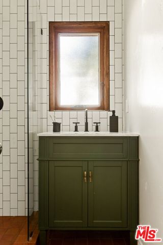 1518 N Beverly Drive, Beverly Hills, CA 90210