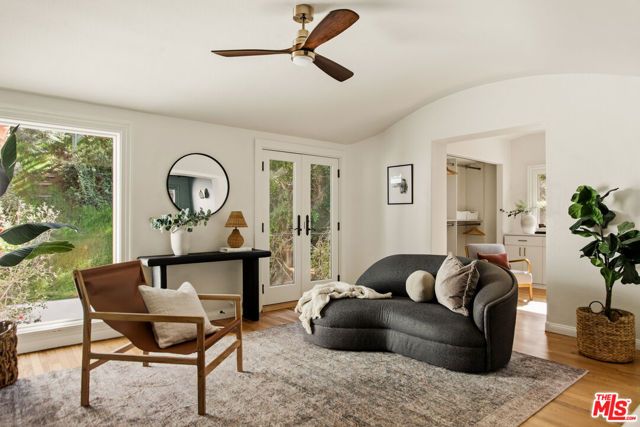 1518 N Beverly Drive, Beverly Hills, CA 90210