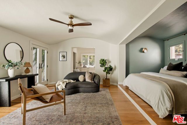 1518 N Beverly Drive, Beverly Hills, CA 90210