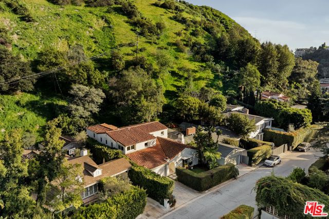 1518 N Beverly Drive, Beverly Hills, CA 90210
