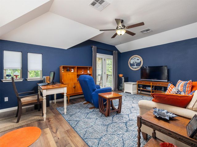 201 Sycamore ST, Georgetown, TX 78633