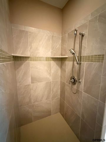 18419 Izard Circle, Elkhorn, NE 68022