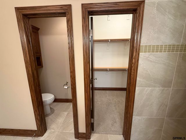 18419 Izard Circle, Elkhorn, NE 68022