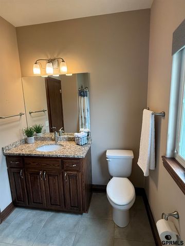 18419 Izard Circle, Elkhorn, NE 68022