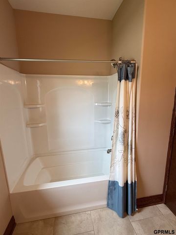 18419 Izard Circle, Elkhorn, NE 68022