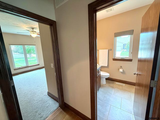 18419 Izard Circle, Elkhorn, NE 68022
