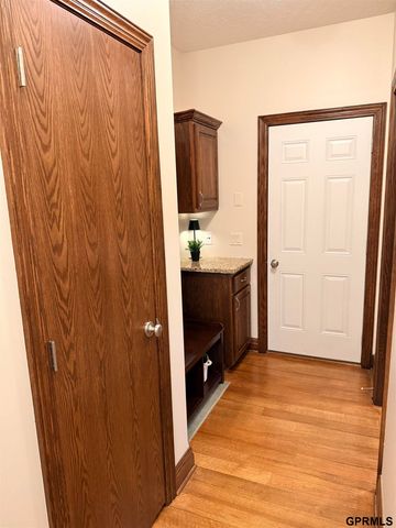 18419 Izard Circle, Elkhorn, NE 68022