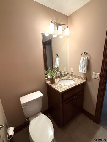 18419 Izard Circle, Elkhorn, NE 68022