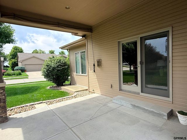 18419 Izard Circle, Elkhorn, NE 68022