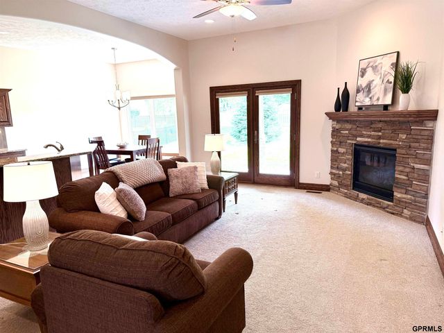18419 Izard Circle, Elkhorn, NE 68022