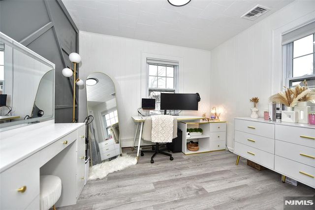 89 Forest Place, Rochelle Park, NJ 07662