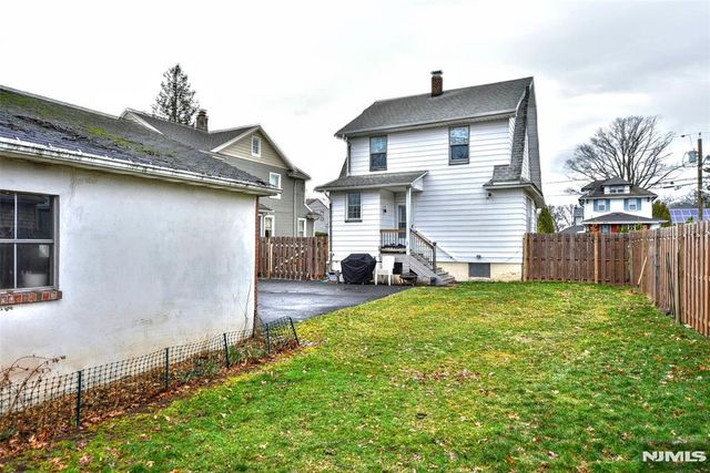 89 Forest Place, Rochelle Park, NJ 07662