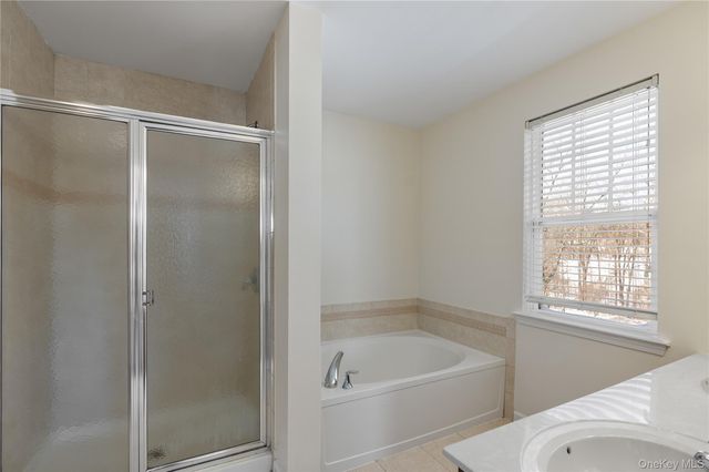 49 Woodside Knolls Drive, Middletown, NY 10940