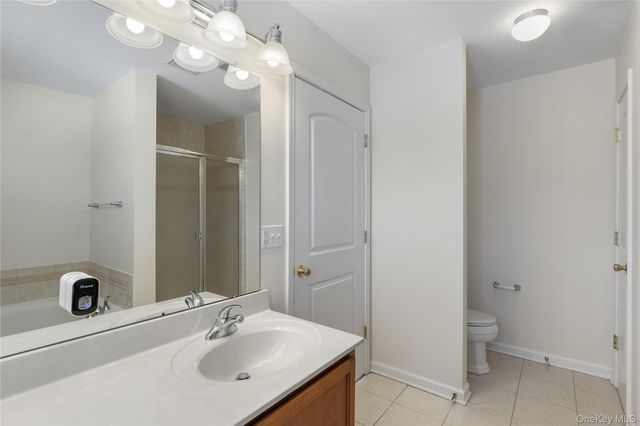 49 Woodside Knolls Drive, Middletown, NY 10940