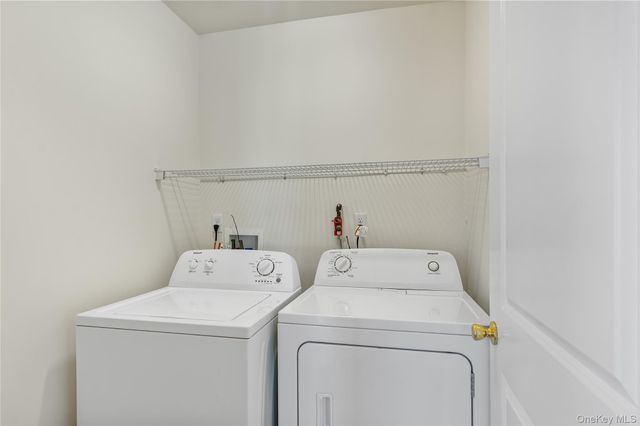 49 Woodside Knolls Drive, Middletown, NY 10940