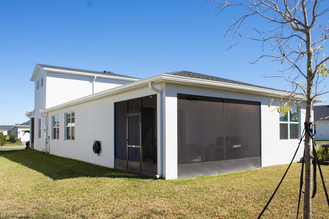 2322 NW Antarus Dr Drive NW, Palm Bay, FL 32907