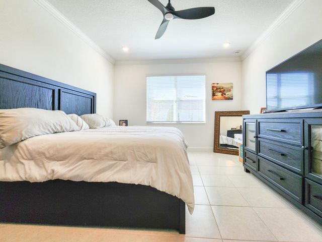 2322 NW Antarus Dr Drive NW, Palm Bay, FL 32907