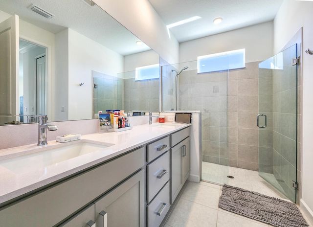 2322 NW Antarus Dr Drive NW, Palm Bay, FL 32907