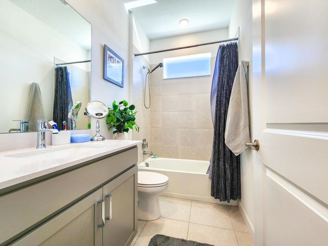 2322 NW Antarus Dr Drive NW, Palm Bay, FL 32907