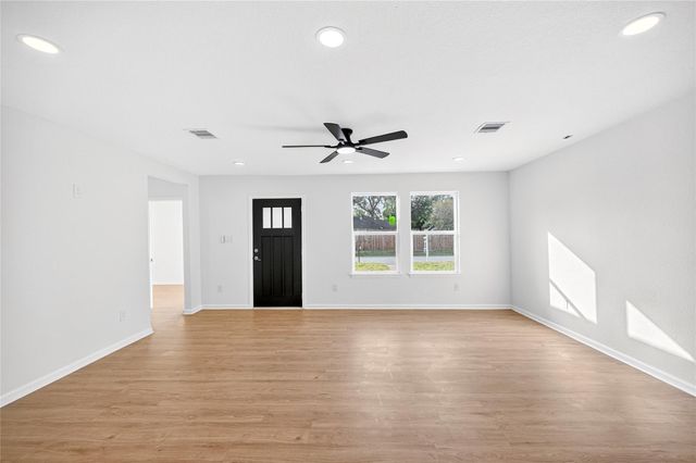 7422 Wiley Road, Houston, TX 77016