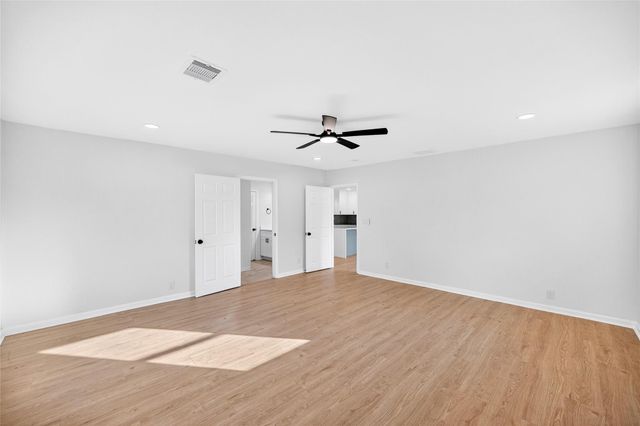 7422 Wiley Road, Houston, TX 77016