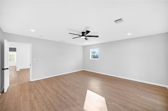 7422 Wiley Road, Houston, TX 77016