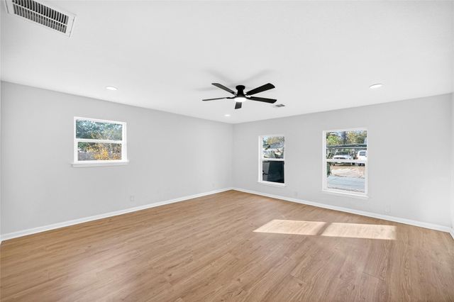 7422 Wiley Road, Houston, TX 77016