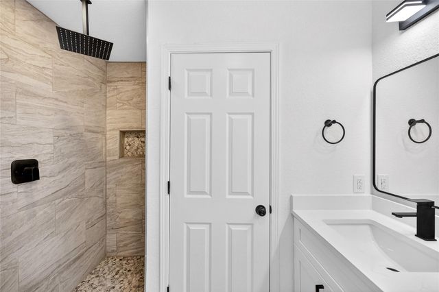 7422 Wiley Road, Houston, TX 77016