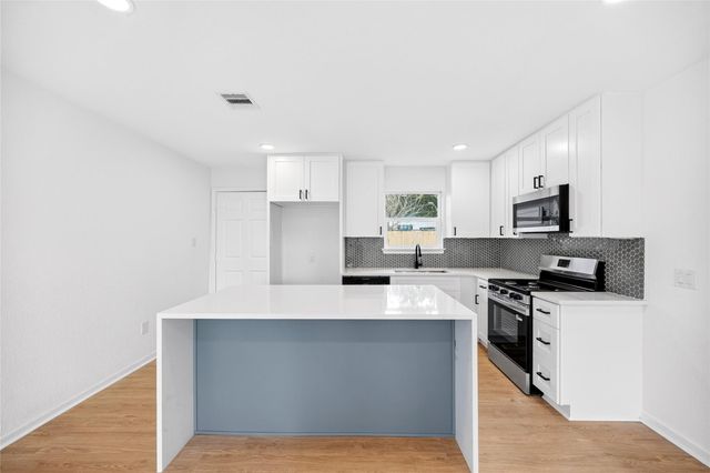 7422 Wiley Road, Houston, TX 77016