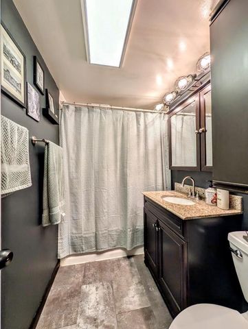 1407 S KERNAN AVENUE, Appleton, WI 54915