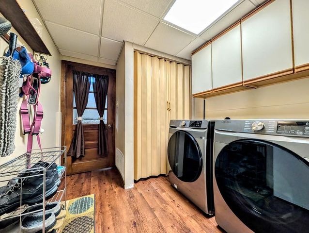 1407 S KERNAN AVENUE, Appleton, WI 54915