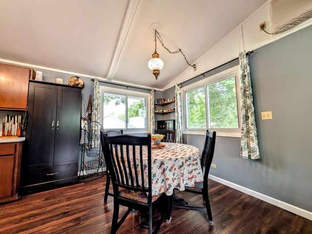 1407 S KERNAN AVENUE, Appleton, WI 54915