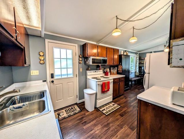 1407 S KERNAN AVENUE, Appleton, WI 54915