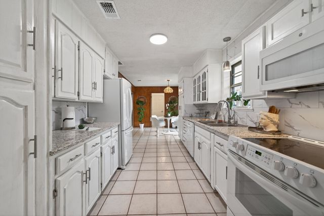 217 Melody Lane, Terrell, TX 75160