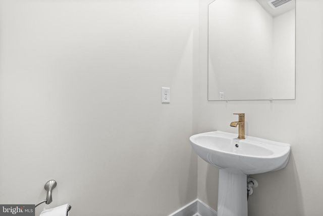 253 SWING ARC CT, Pikesville, MD 21208