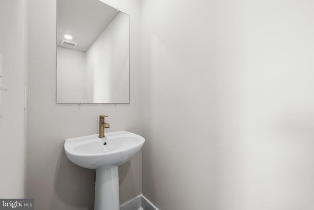 253 SWING ARC CT, Pikesville, MD 21208