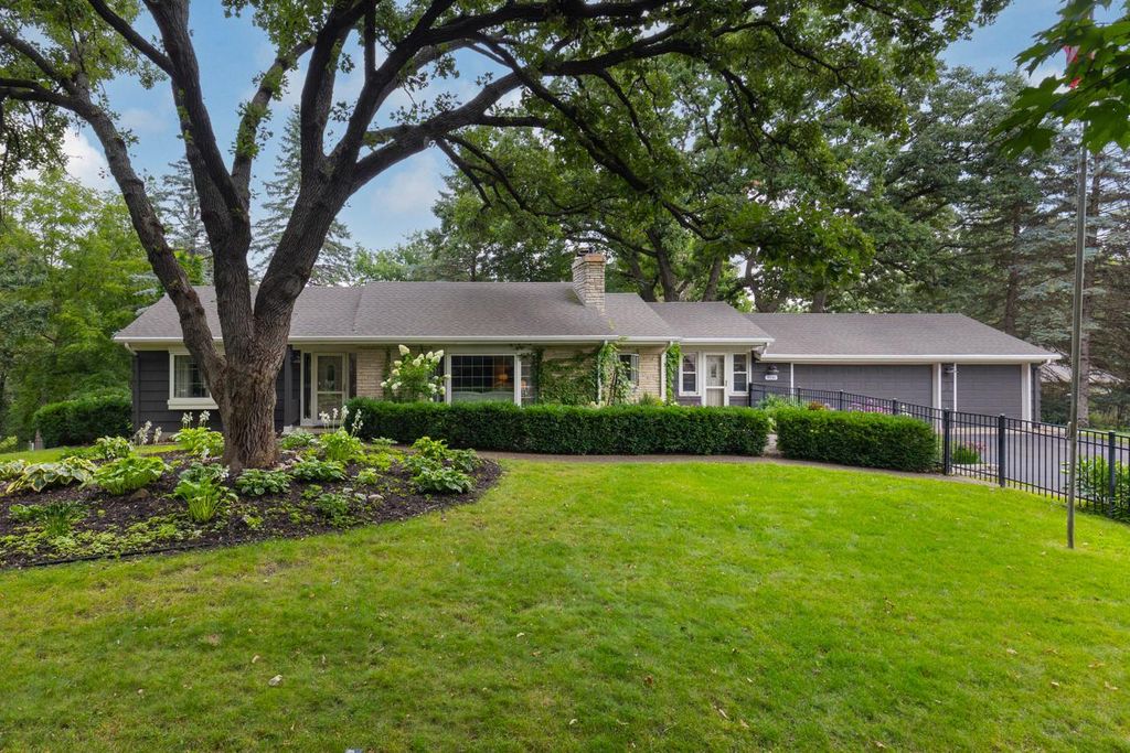 7030 Donlea Lane, Eden Prairie, MN 55346 — exterior