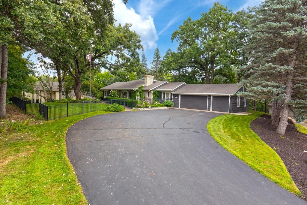 7030 Donlea Lane, Eden Prairie, MN 55346 — photo 2
