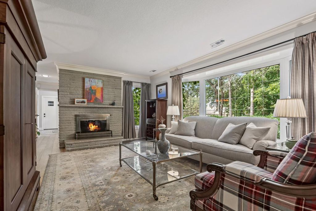 7030 Donlea Lane, Eden Prairie, MN 55346 — photo 5