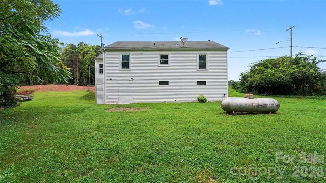 4412 Reidsville Road, Winston Salem, NC 27101