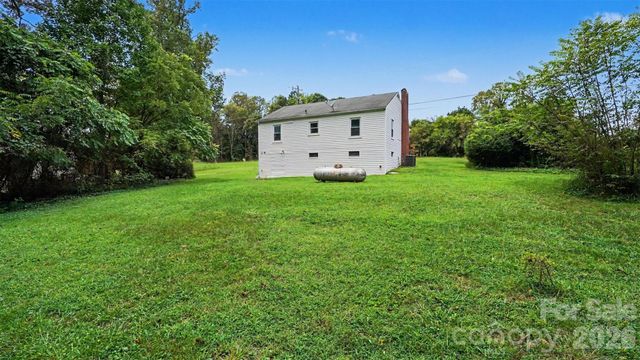 4412 Reidsville Road, Winston Salem, NC 27101