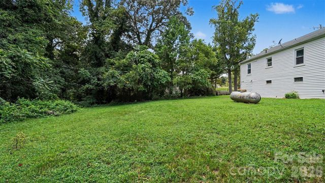 4412 Reidsville Road, Winston Salem, NC 27101