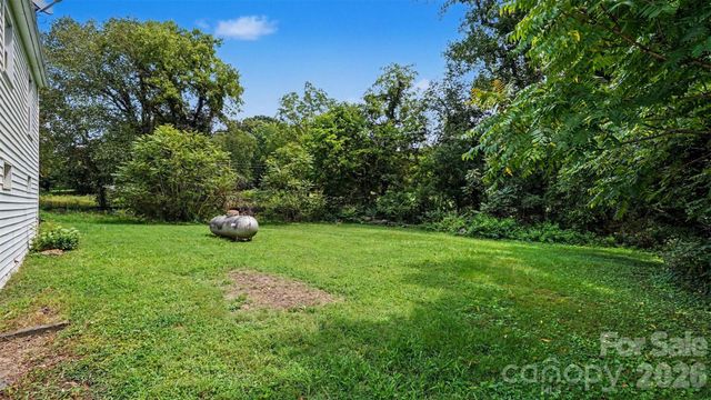 4412 Reidsville Road, Winston Salem, NC 27101