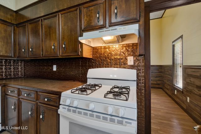 557 Old Hwy 49, Seminary, MS 39479