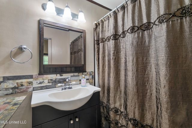 557 Old Hwy 49, Seminary, MS 39479