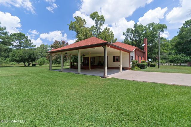 557 Old Hwy 49, Seminary, MS 39479