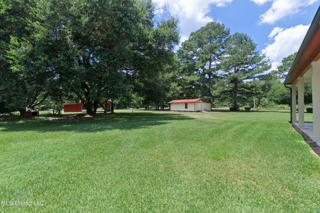 557 Old Hwy 49, Seminary, MS 39479