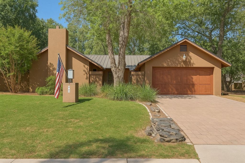 206 Blue Ground, Horseshoe Bay, TX 78657