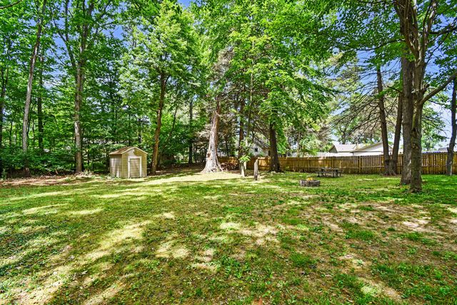 14275 Shiawassee Drive, Grand Haven, MI 49417